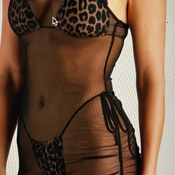 Poolside Mesh Coverup-NWT - Picture 5 of 5